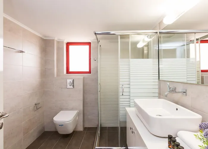 La Moderna * La Canée