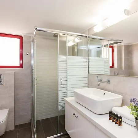 Apartament La Moderna